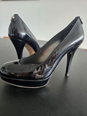 ​Stuart Weitzman Black Patent Leather Platform Pumps Heels Size 6.5